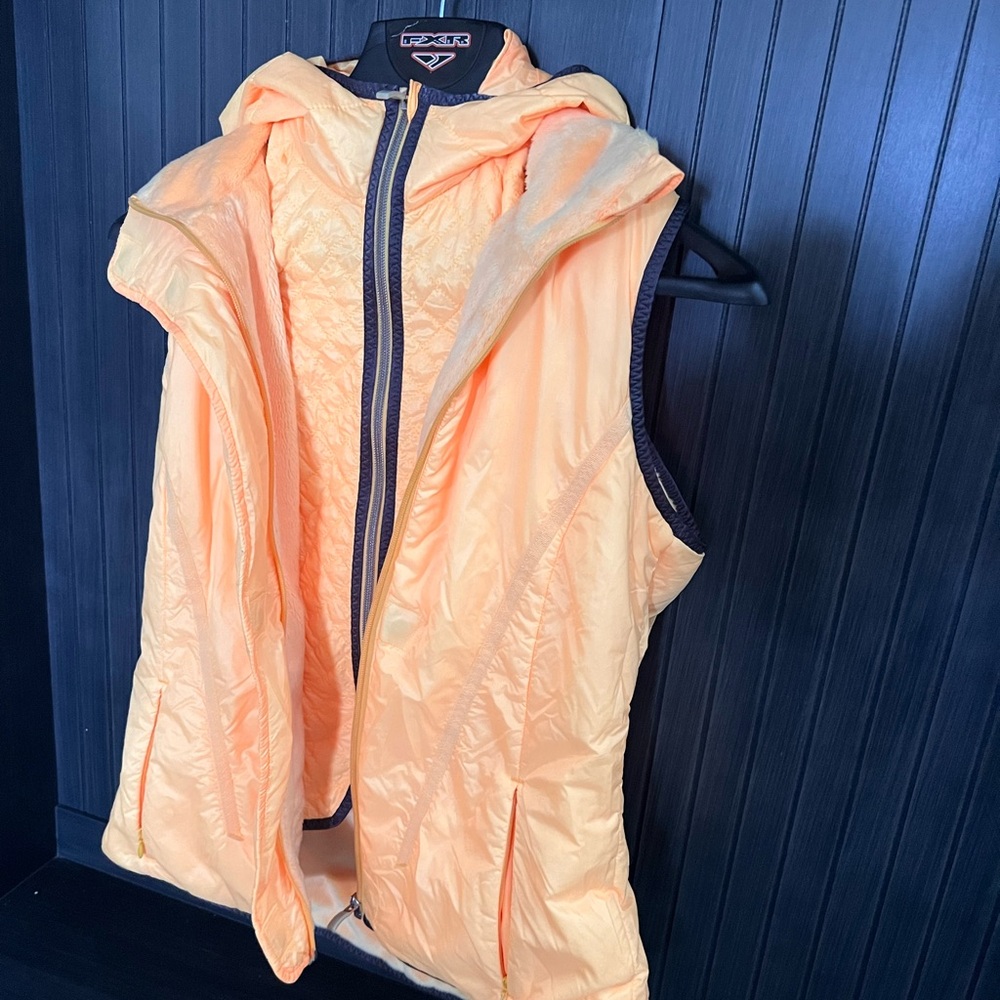 Lululemon Athletica Versatile Orange/Yellow thin Puffer Vest